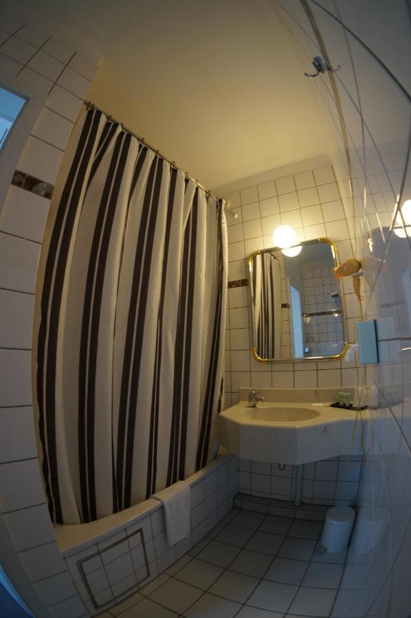 Hotel Du Roy Буйон Екстер'єр фото