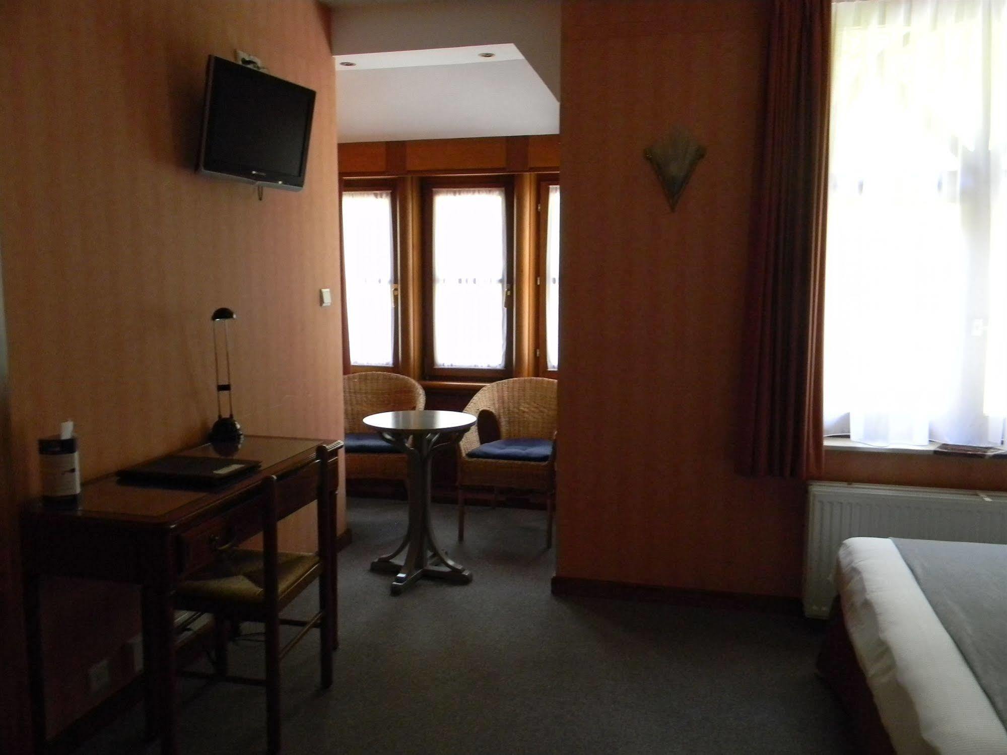 Hotel Du Roy Буйон Екстер'єр фото