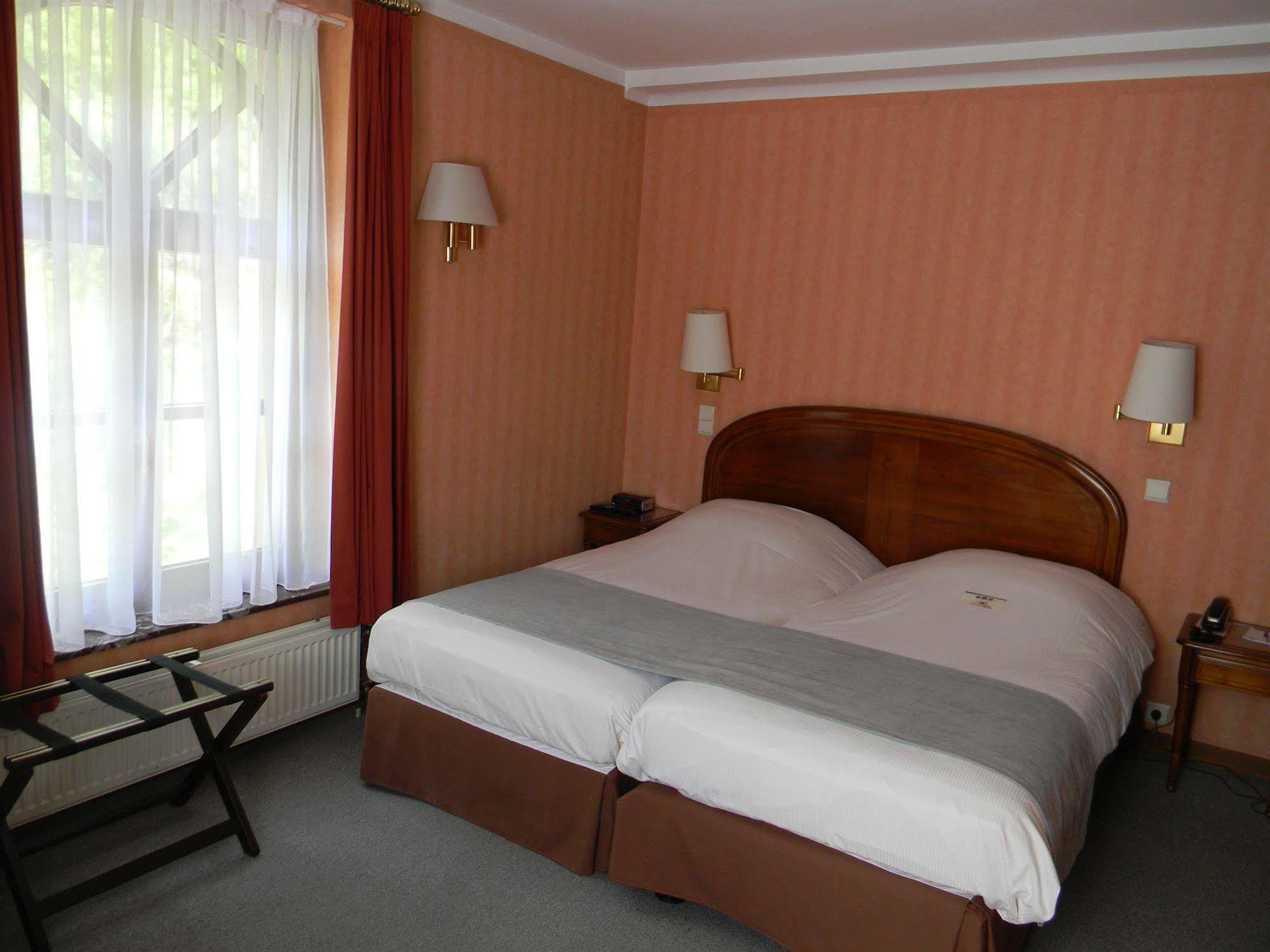Hotel Du Roy Буйон Екстер'єр фото